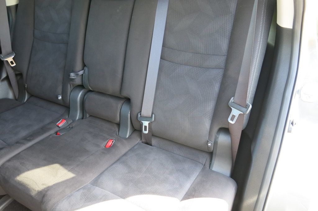 2015 Nissan Rogue AWD 4dr SV - 23069072 - 44