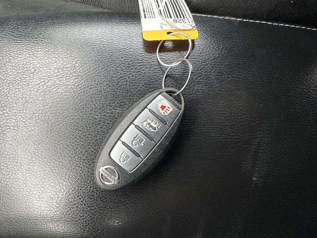 2015 Nissan Rogue AWD 4dr SV - 22975305 - 38