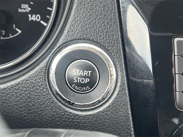 2015 Nissan Rogue AWD 4dr SV - 22963791 - 25