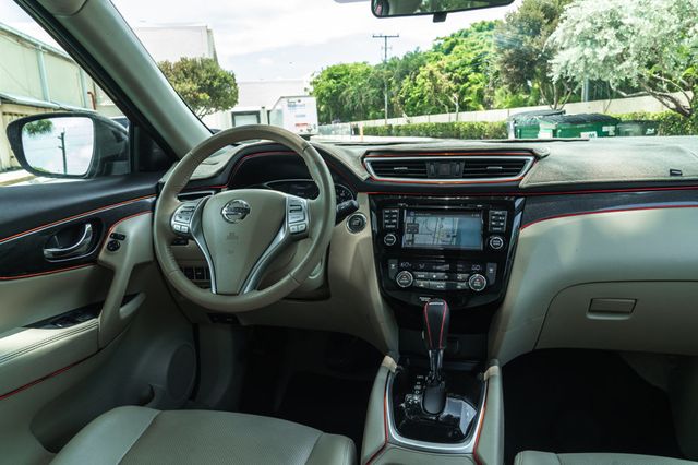 2015 Nissan Rogue FWD 4dr SL - 23047194 - 15