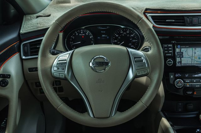 2015 Nissan Rogue FWD 4dr SL - 23047194 - 16