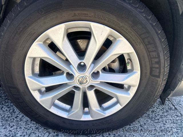 2015 Nissan Rogue FWD 4dr SV - 23055552 - 12