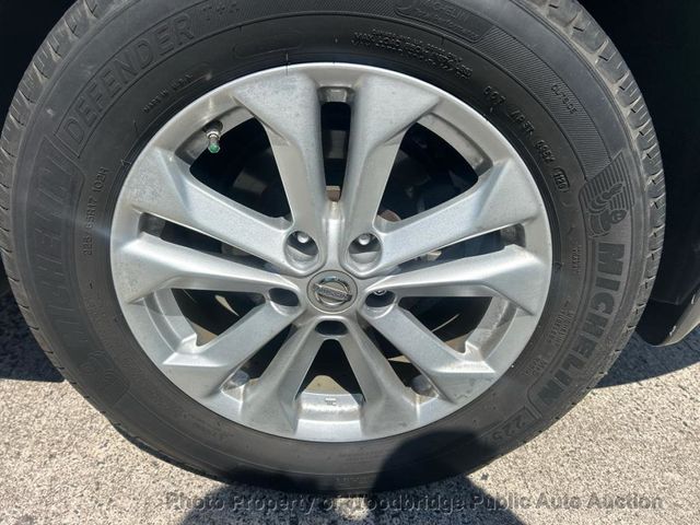 2015 Nissan Rogue FWD 4dr SV - 23055552 - 14