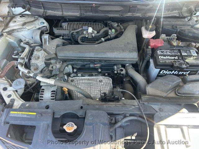 2015 Nissan Rogue FWD 4dr SV - 23055552 - 17