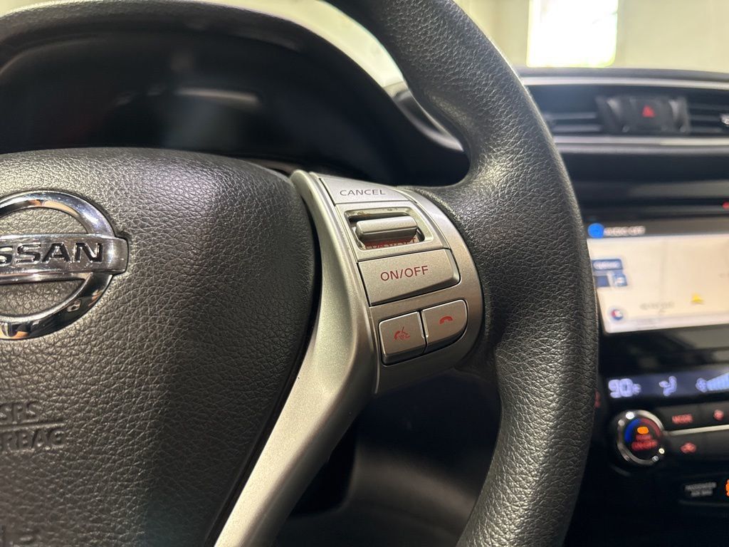 2015 Nissan Rogue FWD 4dr SV - 23031150 - 10