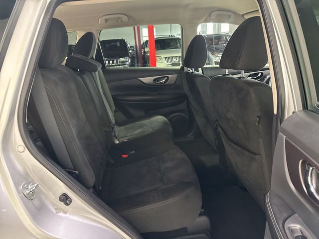 2015 Nissan Rogue FWD 4dr SV - 23031150 - 32