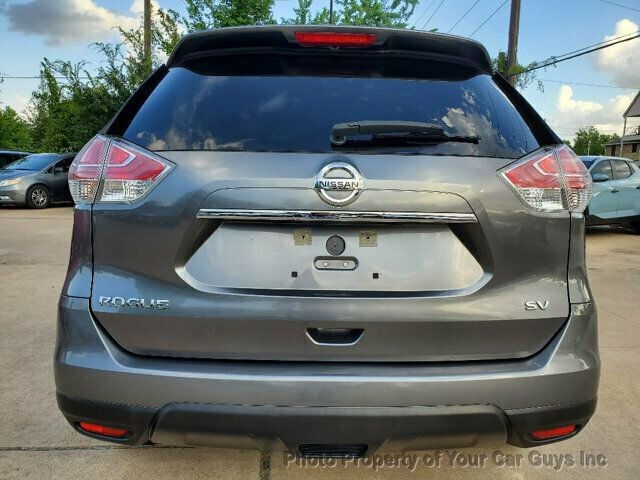 2015 Nissan Rogue SV photo 8