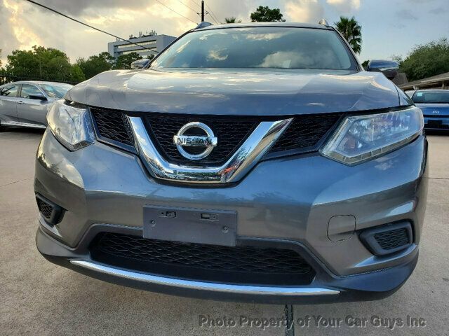 2015 Nissan Rogue SV photo 3