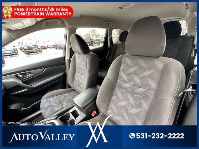 2015 Nissan Rogue SV Sport Utility 4D - 22969283 - 13