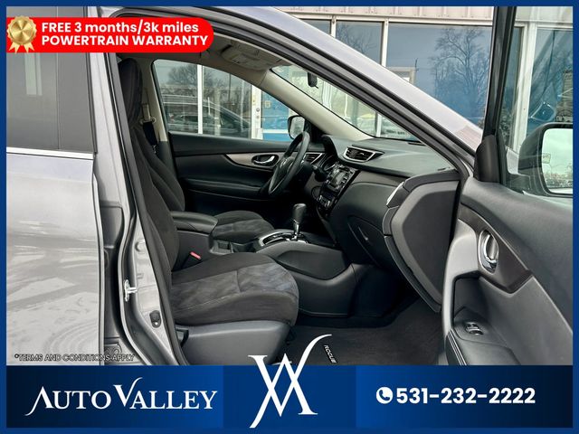 2015 Nissan Rogue SV Sport Utility 4D - 22969283 - 16