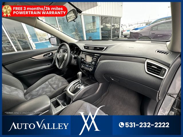 2015 Nissan Rogue SV Sport Utility 4D - 22969283 - 17