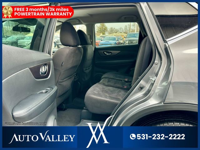 2015 Nissan Rogue SV Sport Utility 4D - 22969283 - 19