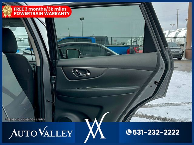 2015 Nissan Rogue SV Sport Utility 4D - 22969283 - 22