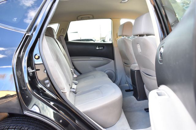 2015 Nissan Rogue Select AWD 4dr S - 22968554 - 19