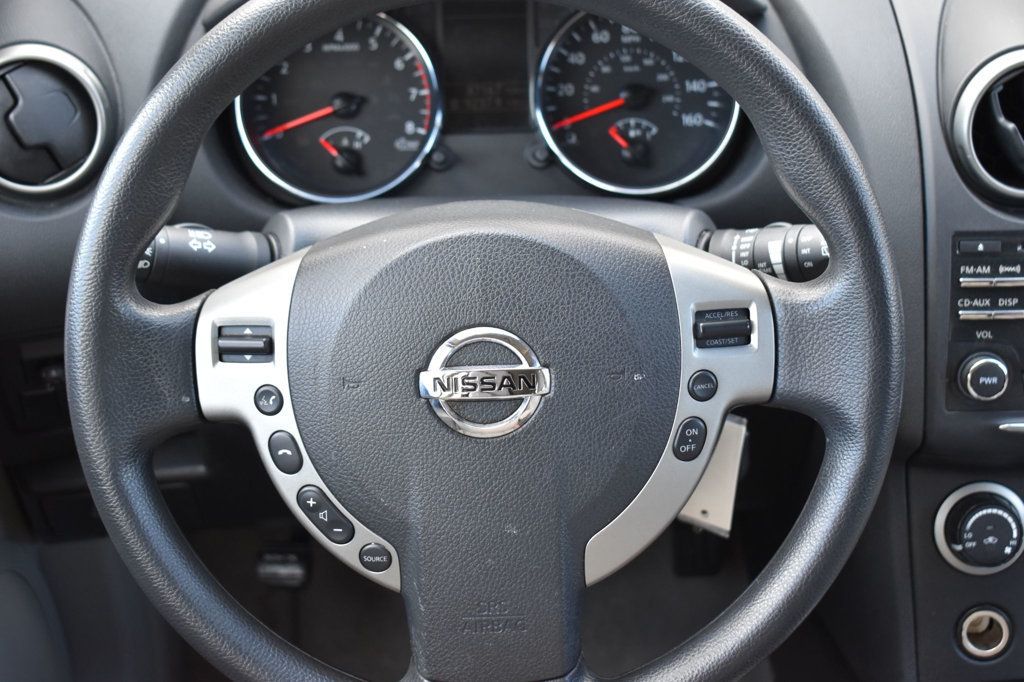 2015 Nissan Rogue Select AWD 4dr S - 22968554 - 26