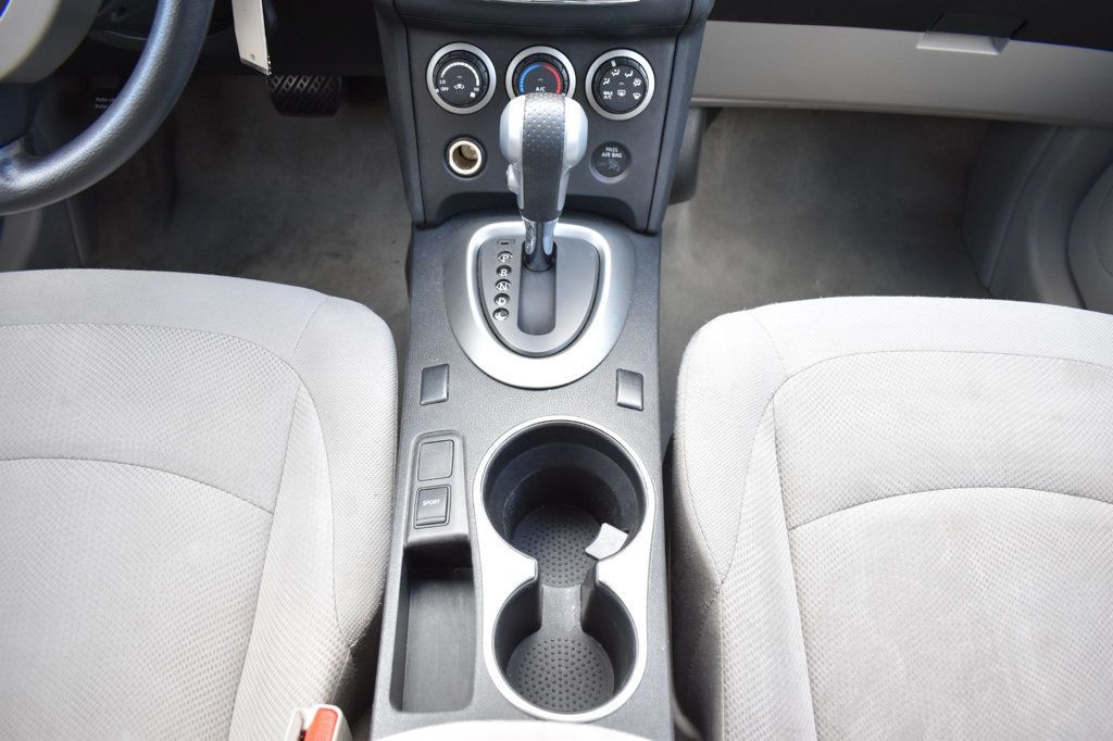 2015 Nissan Rogue Select AWD 4dr S - 22968554 - 28