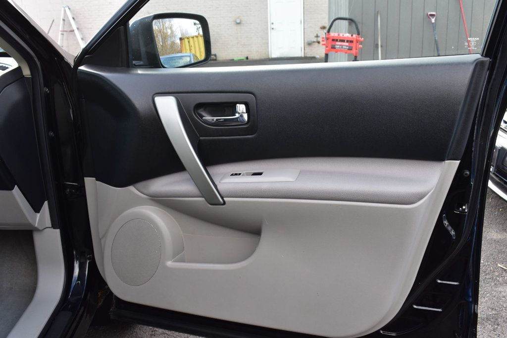 2015 Nissan Rogue Select AWD 4dr S - 22968554 - 39