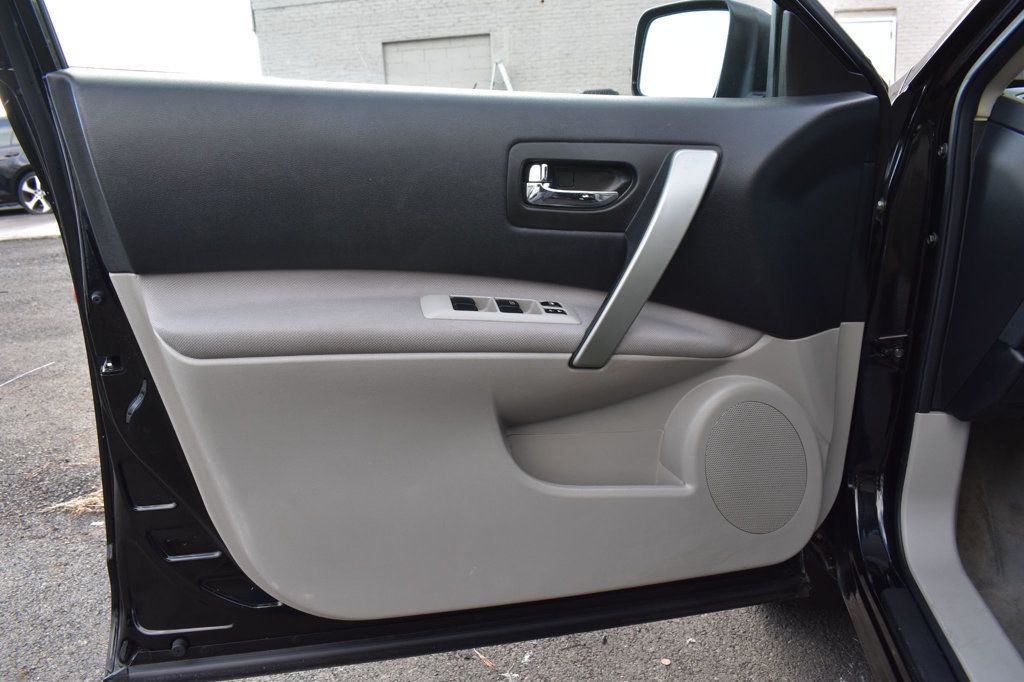 2015 Nissan Rogue Select AWD 4dr S - 22968554 - 40