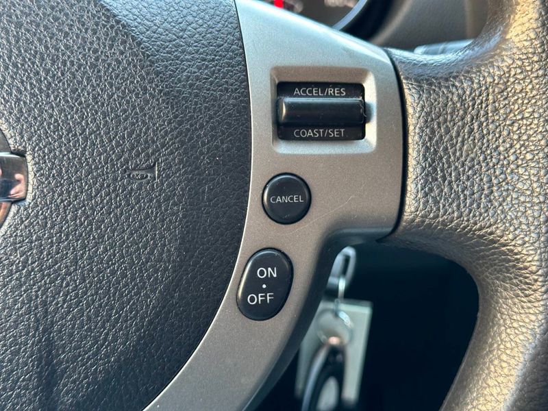 2015 Nissan Rogue Select AWD 4dr S - 22873753 - 29