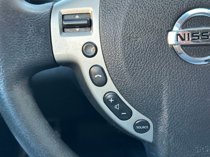 2015 Nissan Rogue Select AWD 4dr S - 22873753 - 30