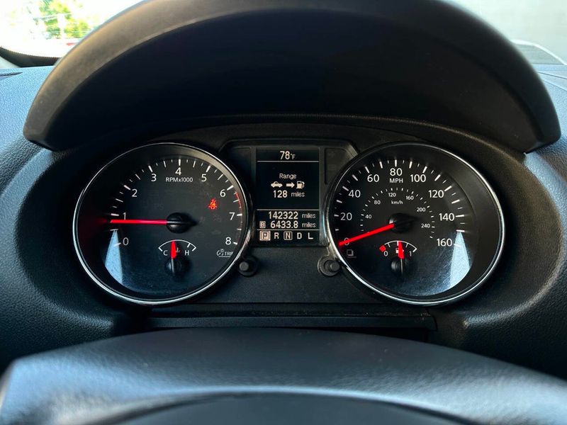 2015 Nissan Rogue Select AWD 4dr S - 22873753 - 44