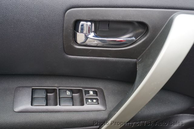 2015 Nissan Rogue Select AWD 4dr S - 22984686 - 25