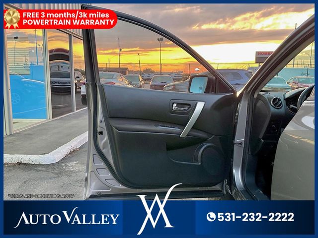 2015 Nissan Rogue Select S Sport Utility 4D - 22992076 - 12