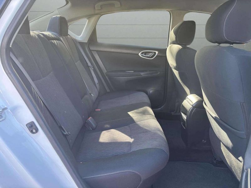 2015 Nissan Sentra 4dr Sedan I4 CVT SL - 22941943 - 16
