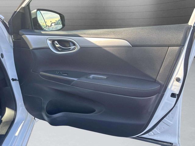 2015 Nissan Sentra 4dr Sedan I4 CVT SL - 22941943 - 17
