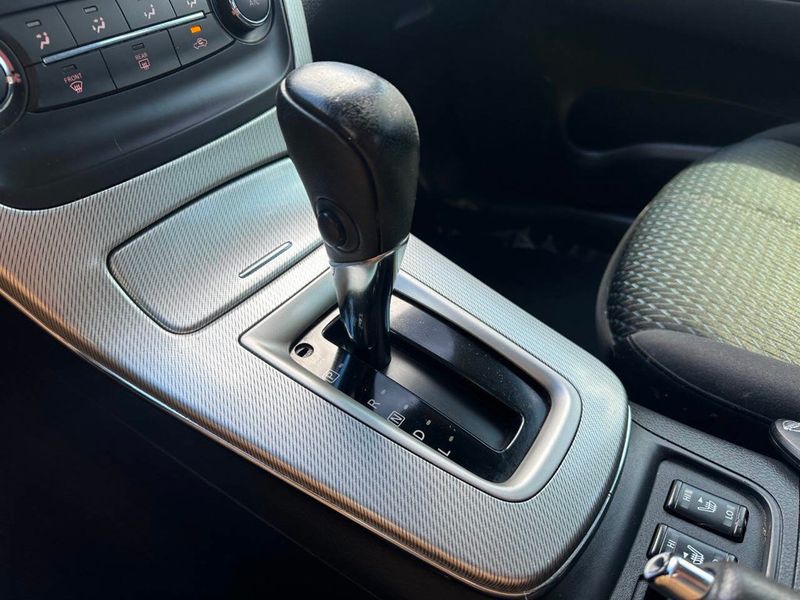 2015 Nissan Sentra 4dr Sedan I4 CVT SR - 22905212 - 40