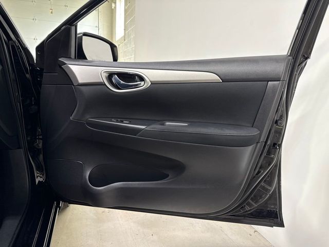 2015 Nissan Sentra 4dr Sedan I4 CVT SV - 23070654 - 26