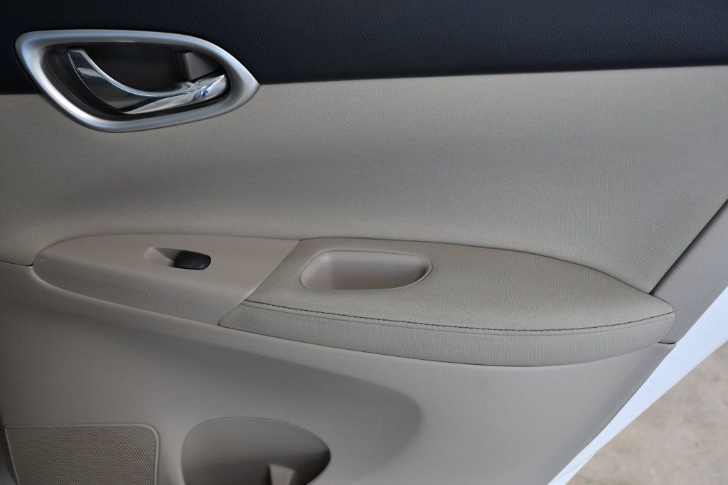 2015 Nissan Sentra 4dr Sedan I4 CVT SV - 22869272 - 14