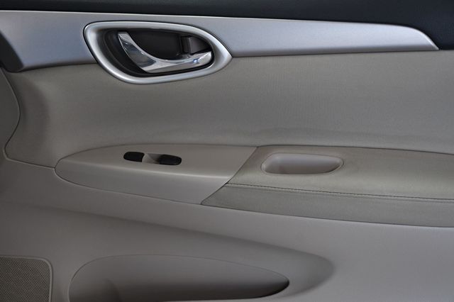 2015 Nissan Sentra 4dr Sedan I4 CVT SV - 22869272 - 17