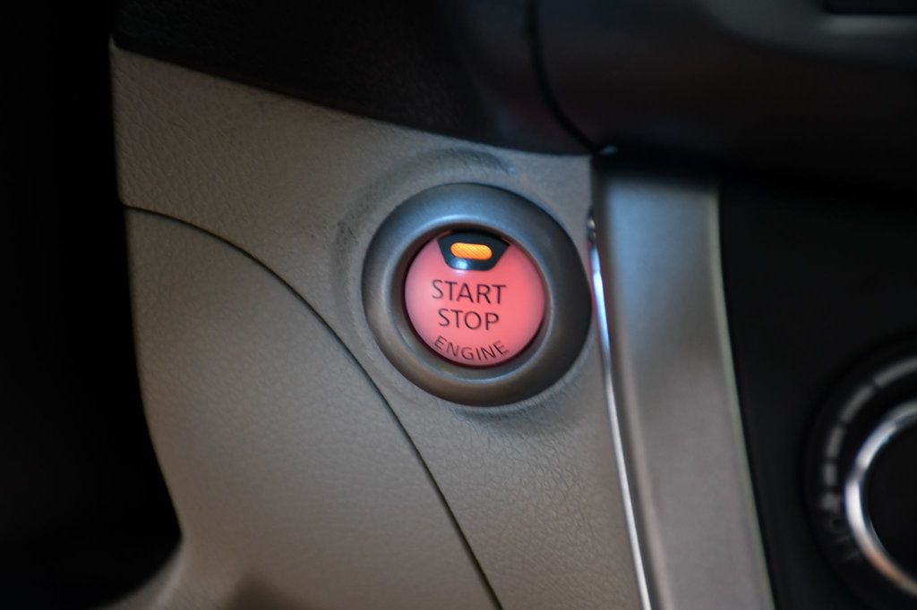 2015 Nissan Sentra 4dr Sedan I4 CVT SV - 22869272 - 26