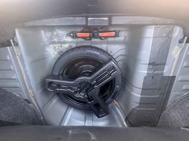 2015 Nissan Sentra S - 23026007 - 29