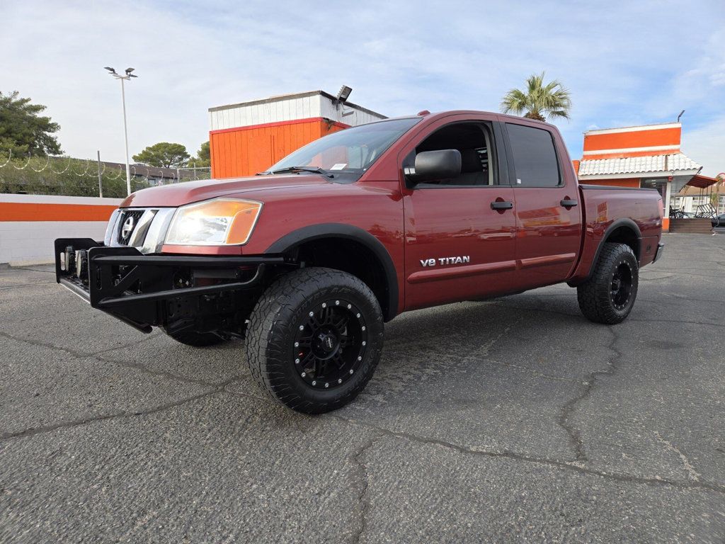 2015 Nissan Titan 2WD Crew Cab SWB SV - 22656619 - 0