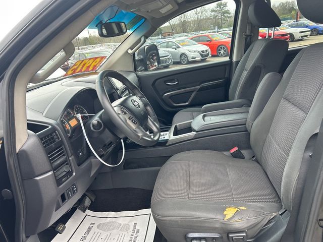 2015 Nissan Titan 2WD Crew Cab SWB SV - 22984842 - 7