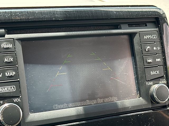 2015 Nissan Titan 2WD King Cab SWB SV - 23020756 - 16