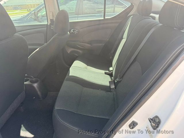 2015 Nissan Versa 4dr Sedan CVT 1.6 SV - 23048787 - 3