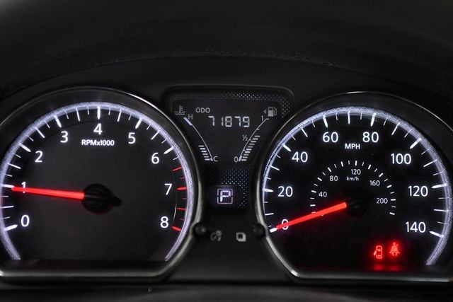 2015 Nissan Versa 4dr Sedan CVT 1.6 SV - 22542264 - 22