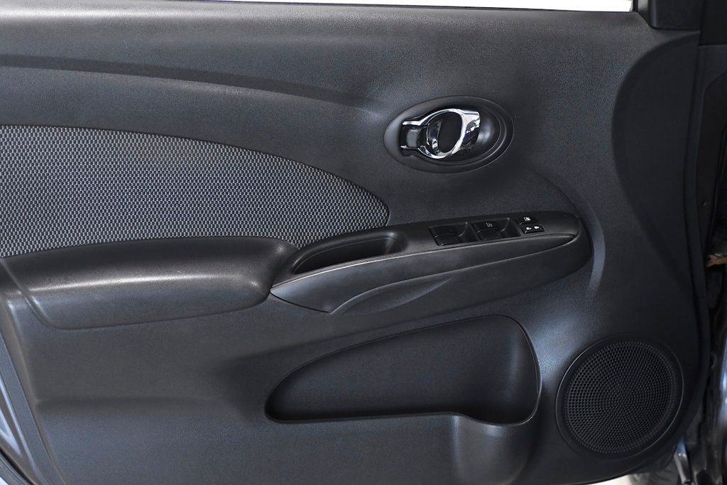 2015 Nissan Versa 4dr Sedan CVT 1.6 SV - 22542264 - 8