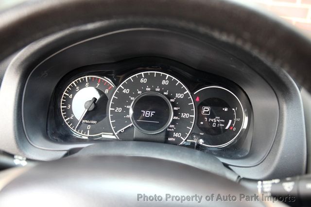 2015 Nissan Versa Note 5dr Hatchback CVT 1.6 SV - 22872178 - 35