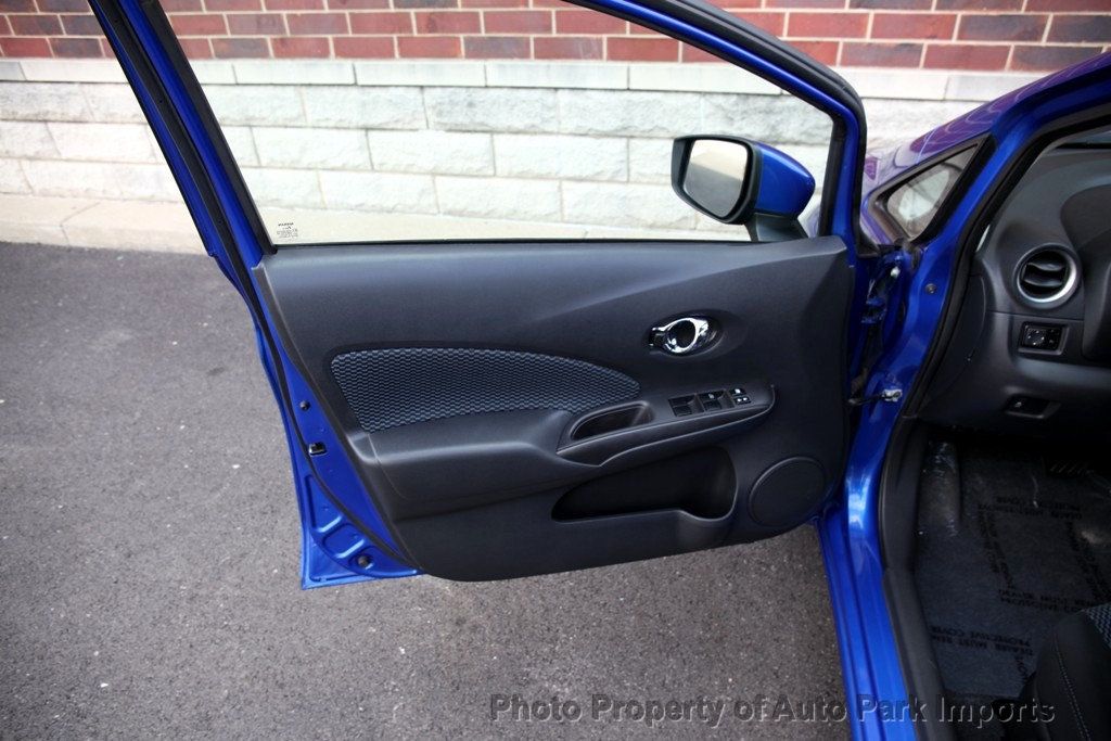 2015 Nissan Versa Note 1.6 SV photo 35