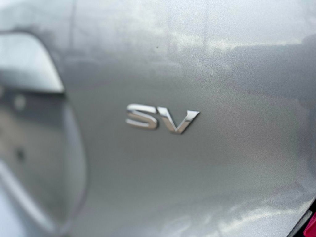 2015 Nissan Versa Note Hatchback 1.6 SV 5dr  - 22333436 - 27