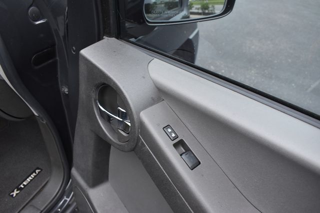 2015 Nissan Xterra 2WD 4dr Automatic S - 23036142 - 11