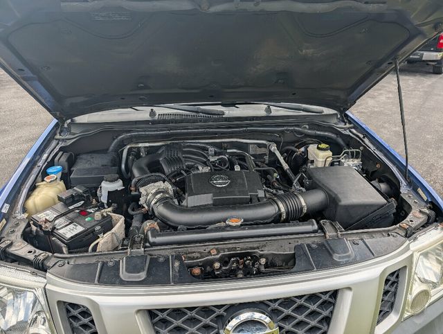 2015 Nissan Xterra Final Year - Best Color - Lowest Miles Anywhere - 23006861 - 40