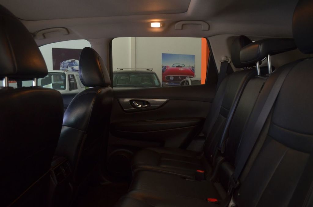 2015 Nissan X-Trail Disponible para alquiler 4X4  7 Pasajeros  - 20637077 - 12