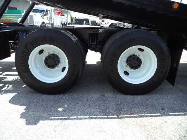 2015 Peterbilt 348 w/ JerrDan 26ft Industrial Carrier  Tandem Axle - 23054794 - 17