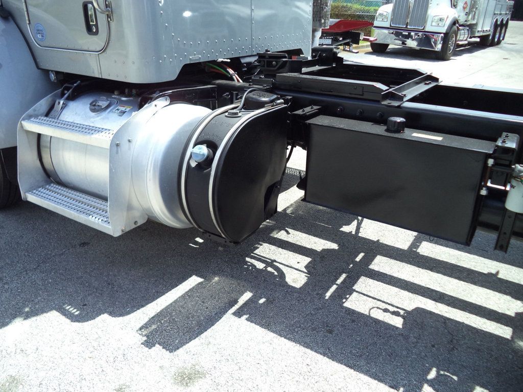 2015 Peterbilt 348 w/ JerrDan 26ft Industrial Carrier  Tandem Axle - 23054794 - 25