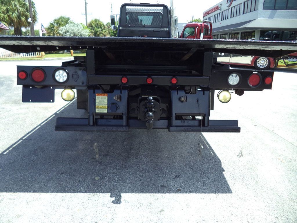 2015 Peterbilt 348 w/ JerrDan 26ft Industrial Carrier  Tandem Axle - 23054794 - 37